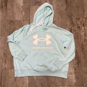 1x Women’s under armour teal sweatshirt